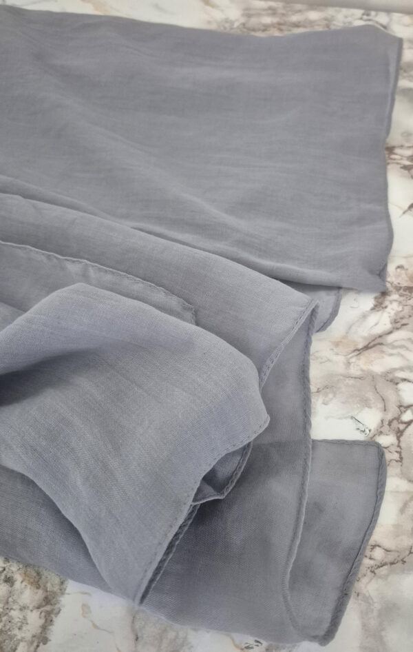 Maxi Cotton Mix Hijab – Light Grey - Image 4